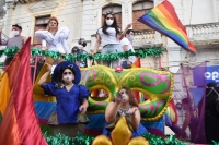 Con cubrebocas y sin sana distancia se realiza Marcha de la Diversidad Sexual