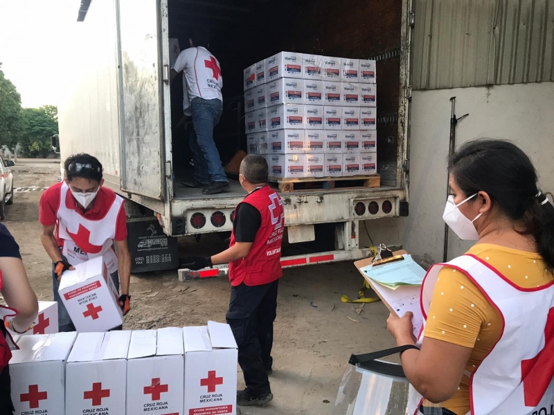 Llega ayuda humanitaria de Cruz Roja tras paso del huracán