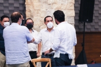 Expone Vila aumento de contagios a restauranteros