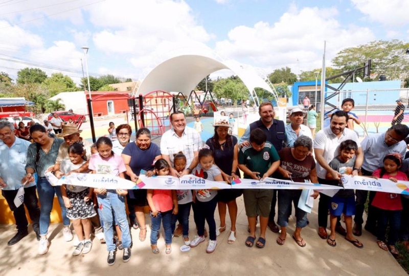 Inauguran el parque de Chichí Suárez