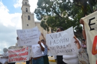 Trabajadores despedidos por Vila exigen justicia