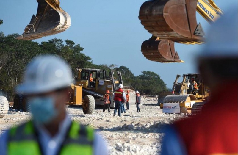 Subcontratistas quieren dinero del Tren Maya a costa de los trabajadores del sureste: CROC