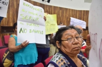 Protestan vecinos de San Antonio Kaua en Congreso local