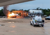 Arde pipa de gas en Tizim&iacute;n