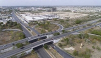 Peatón continúa en el olvido en infraestructura vial