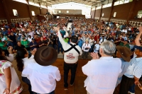 Encuentro masivo de citricultores con Joaquín Díaz Mena
