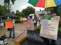 Protestan integrantes del Frena en el Parque de las Américas 