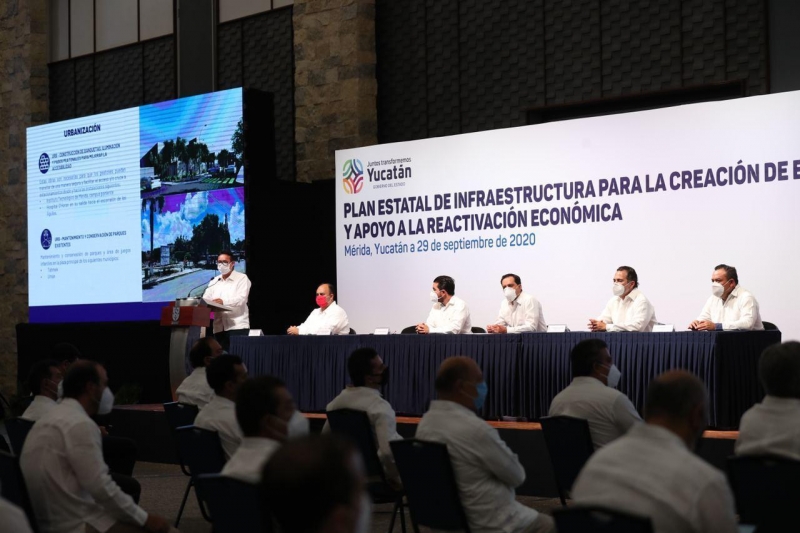 Presenta Vila Dosal Plan Estatal de Infraestructura