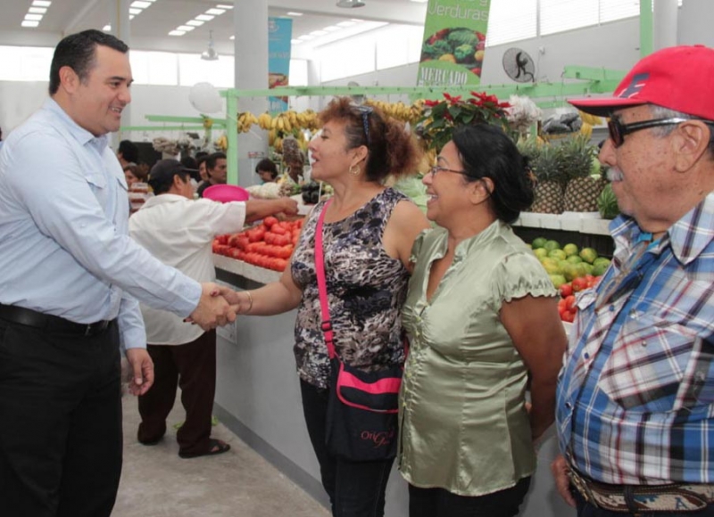 Proyectos viables que generen confianza y beneficio para todos: Renán Barrera