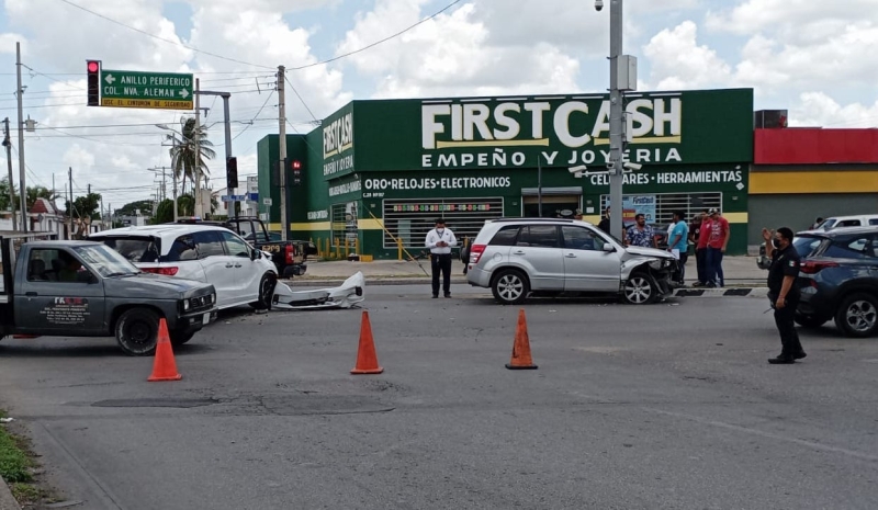 Conductores terminan en la FGE tras siniestro vial 