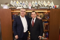 Díaz Mena se reúne con presidente nacional del CCE