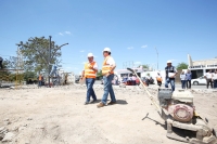 Supervisa Renán trabajos de gran parque en Ciudad Caucel