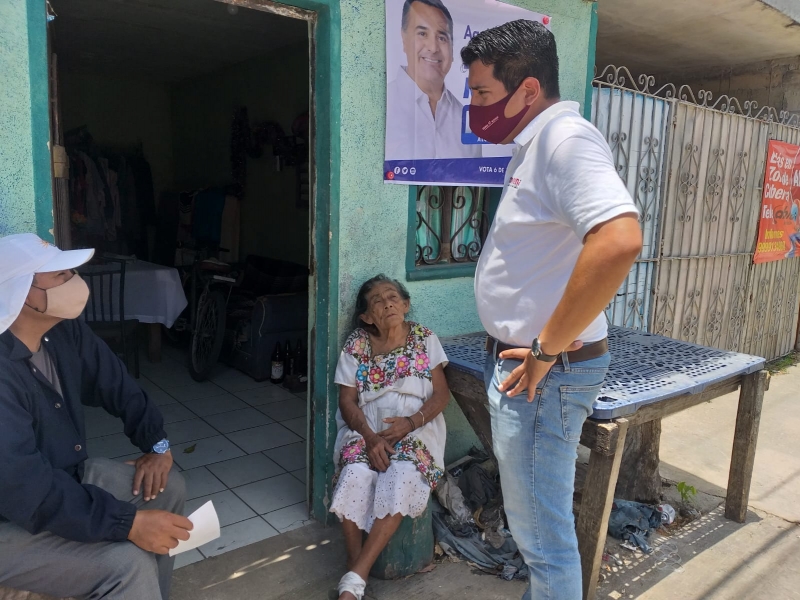 Mejorar el transporte público de Mérida es urgente: Oscar Brito
