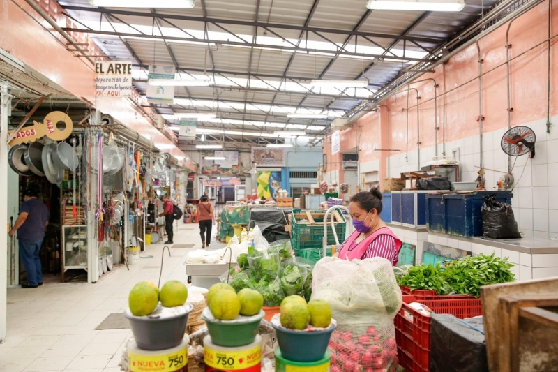 Mercados del centro laboran ya en la "nueva normalidad"