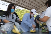 &quot;Yucatán Solidario&quot; lleva alimentos a miles de personas