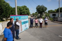 Renán Barrera entrega nuevas calles en Dzidzilché y Sierra Papacal