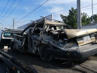 Tráiler y Tsuru protagonizan siniestro vial en periférico