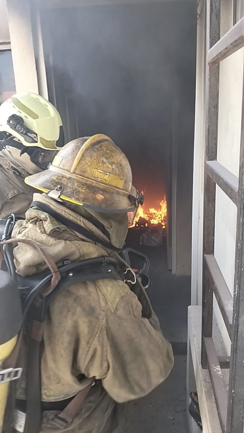 Arde departamento al sur de Mérida
