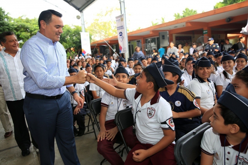 Renán Barrera pone en marcha programas de la Policía Municipal