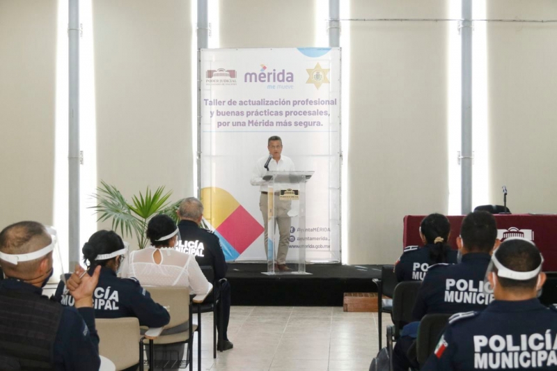 Imparten curso a policías y jueces sobre seguridad