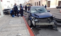 Siniestro vial en el Centro Histórico deja daños materiales