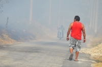 Incendio de ex basurero intoxica a miles en Los Tamarindos