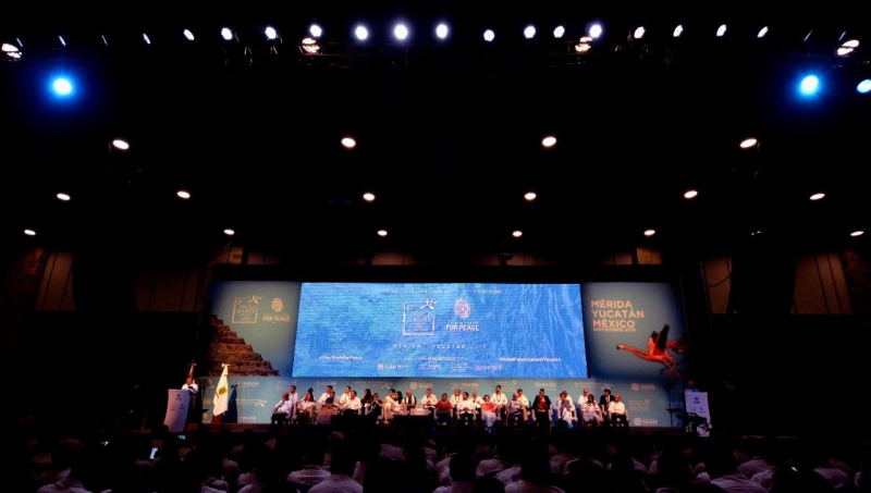 Arranca Cumbre de Premios Nobel de la Paz en Mérida