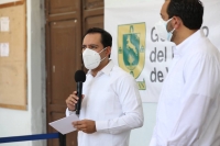 Anuncia Vila días de segunda dosis de vacuna a adultos mayores en Mérida