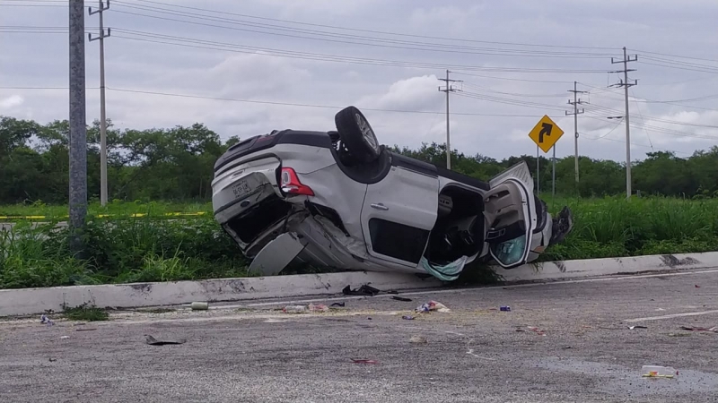 Familia resulta lesionada en siniestro vial en la Mérida-Progreso